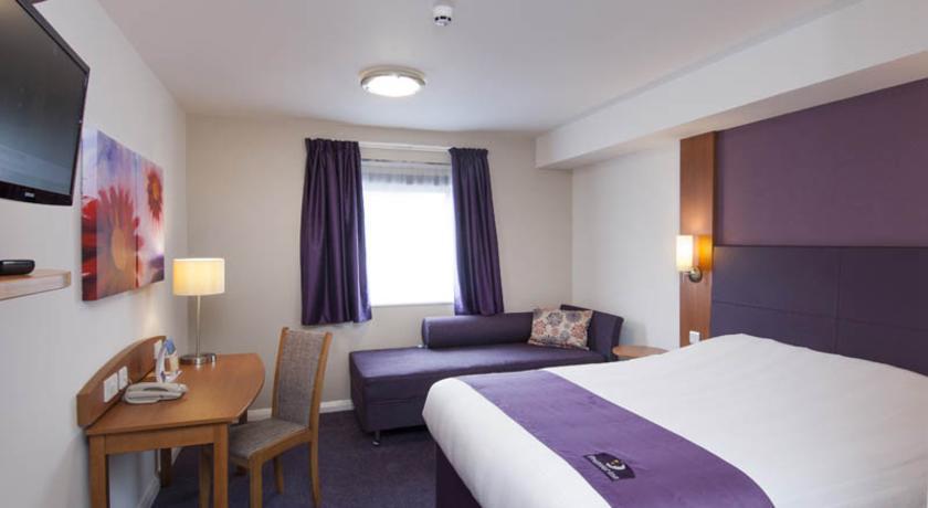 Premier Inn Basildon East Mayne Eksteriør billede